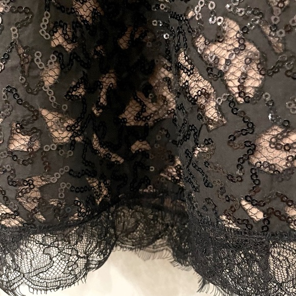 🖤BCBG Maxazria black cocktail dress with sequins.  Beautiful open back.  Size 2 - Picture 6 of 6